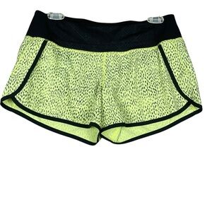 Lululemon Running Athletic Outdoors Athleisure Dottie Dash Print Speed Shorts  6